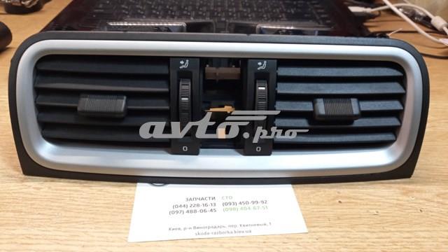 Решітка повітропровода 5J0820951 VAG