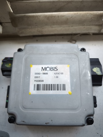 D556399600 Hyundai/Kia