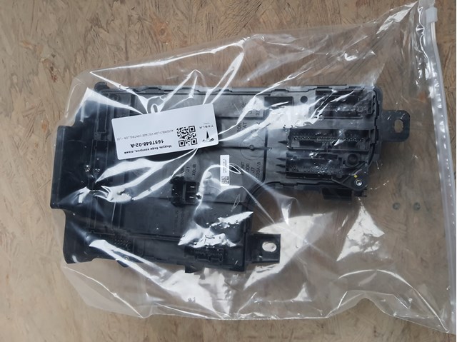 Блок комфорту 165764802A Tesla Model