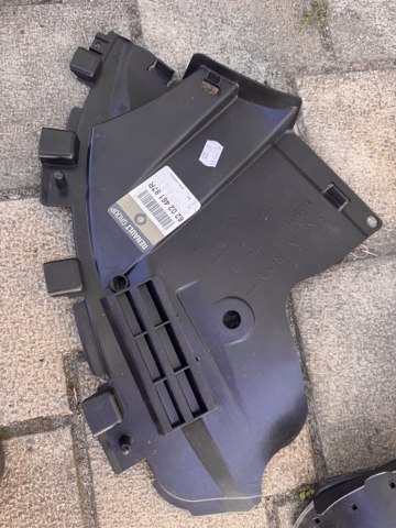 Захист бампера переднього, правий 620246187R RENAULT