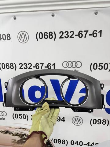 Облицювання щитка приладів "торпедо" 5G0857059 VAG