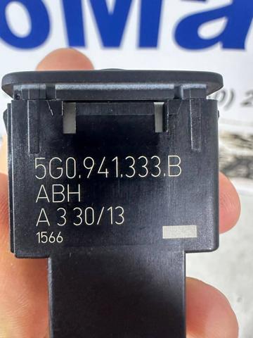 Кнопка коректора фар 5G0941333B VAG