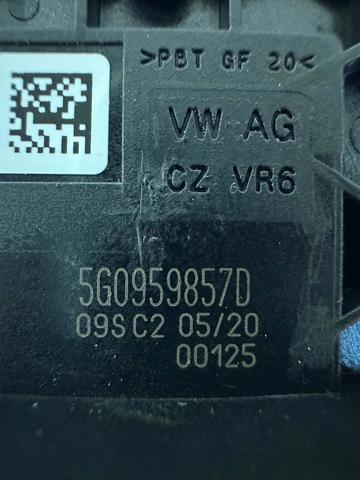 Кнопки переднього лівого склопід'ємника 5G0959857D VAG