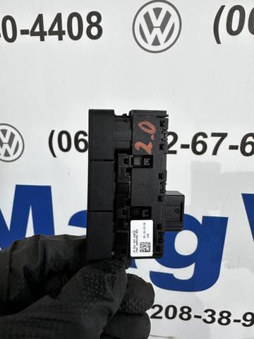 Блок кнопок центральної консолі 5G1927238E VAG