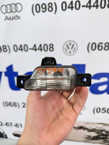 Ліхтар заднього ходу правий 5N0941072 VAG