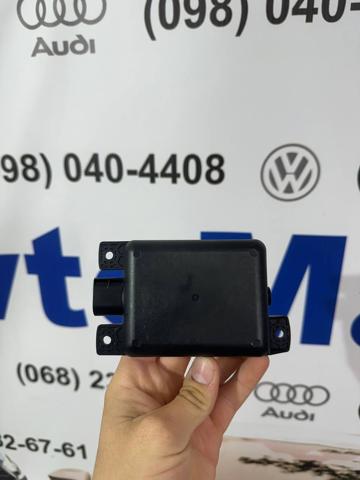 Датчик контролю мертвої зони, задній 5Q0907686B VAG