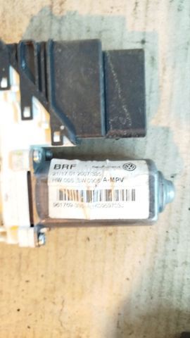 Привід ліфта задній 1K0959703J VAG