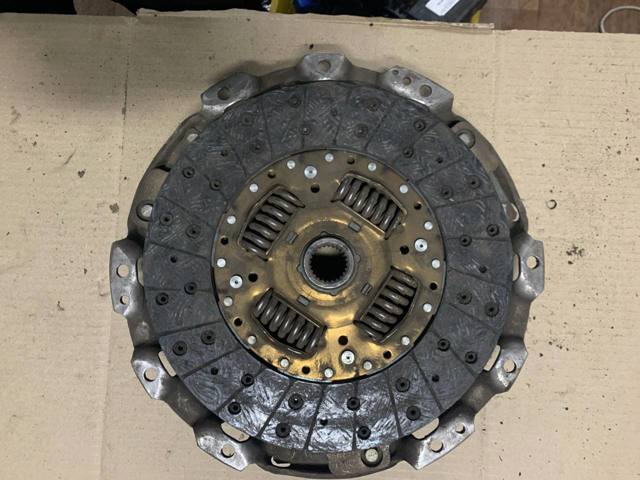 Пелюстковий кошик зчеплення 30210EB300 NISSAN