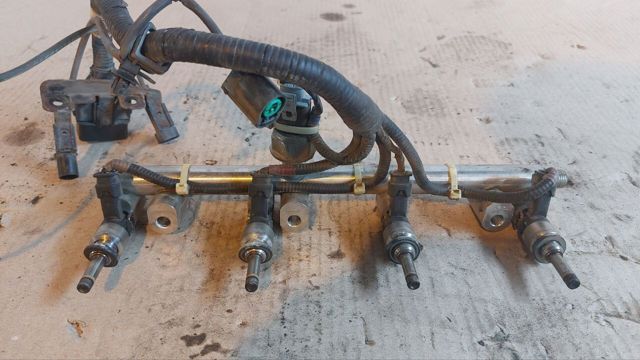 Форсунка інжектора 353102G710 HYUNDAI