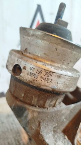 Права подушка мотора 4F0199382H VAG