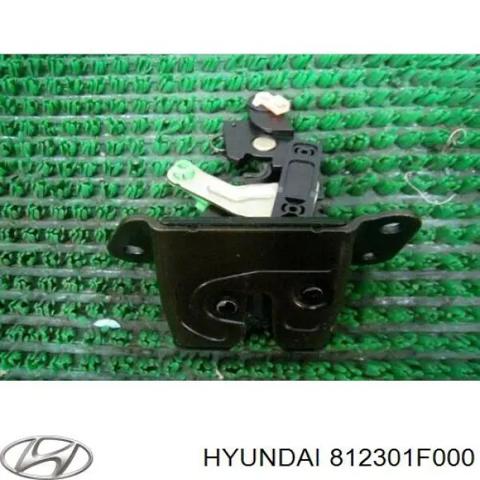 Замок кришки багажника/задньої  3/5-ї двері, задній 812301F000 HYUNDAI