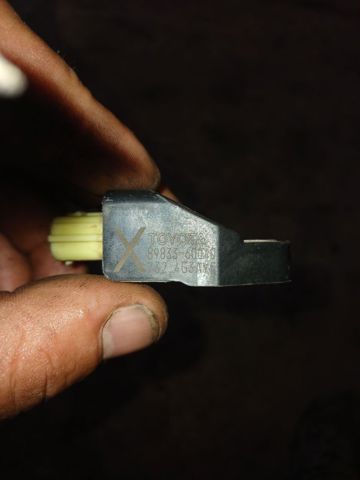 Датчик Ейрбег передній 8983360040 TOYOTA