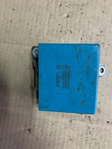 Підсилювач сигналу антени MB921337 MITSUBISHI