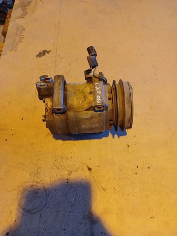 Компресор кліматичної установки MN123626 MITSUBISHI