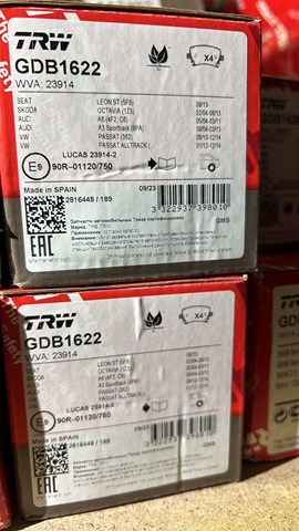 Комплект гальмівних колодок з 4 шт. дисків GDB1622