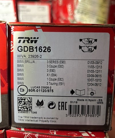 Комплект гальмівних колодок з 4 шт. дисків GDB1626