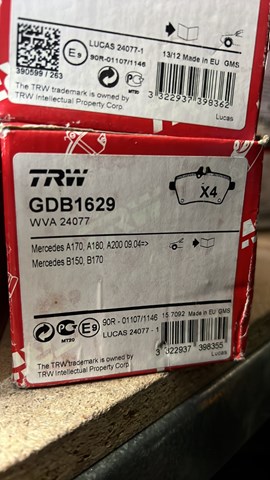 Колодки гальмівні дискові GDB1629