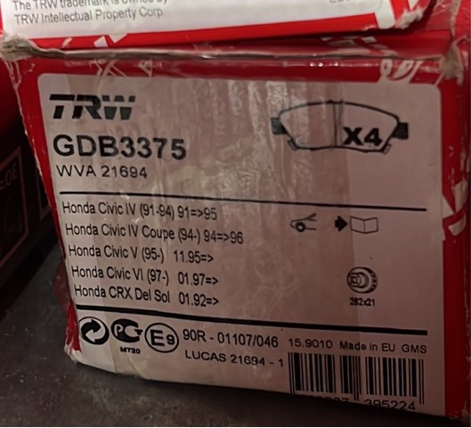 Колодки гальмівні передні, дискові GDB3375 TRW