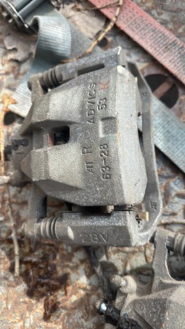 Супорт гальмівний, передній, правий 4773033361 TOYOTA