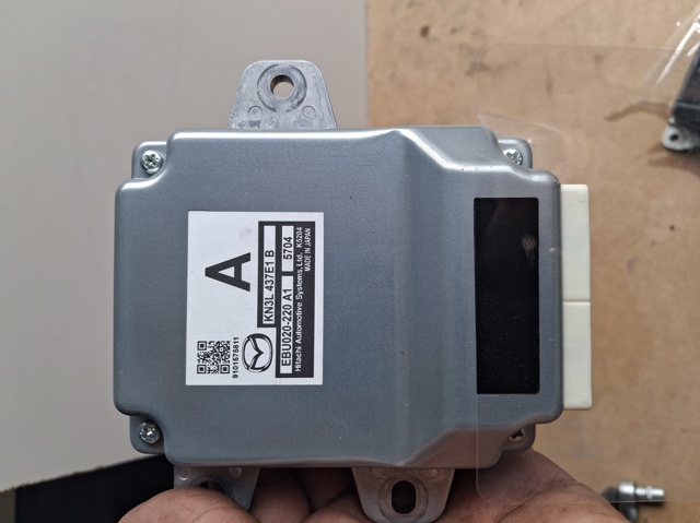 Блок стоянкового гальма KN3L437E1B MAZDA