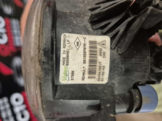 Туманка права 261503971R RENAULT