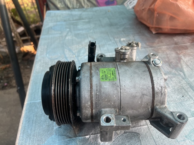 Насос кондиціонера KD4561450A MAZDA