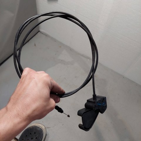 Трос капота без ручки 05155803AF CHRYSLER