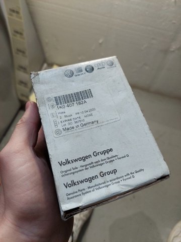 Сайлентблок передньої підвіски 1K0407182A VAG