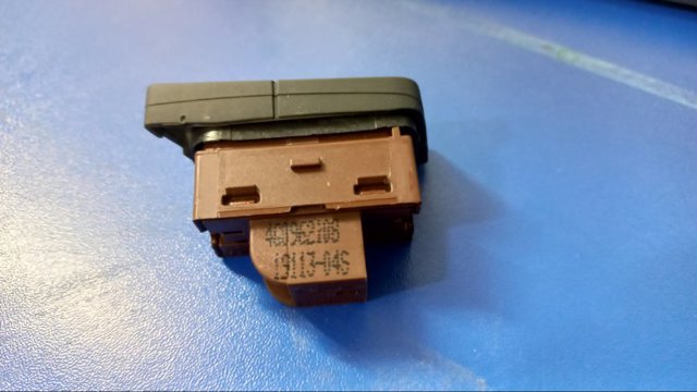 Вимикачі 4G0962108 VAG