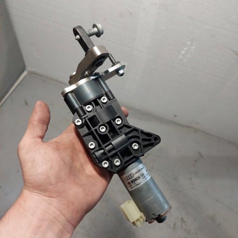 Мотор-привод відкриття/закриття кришки багажника 4M0827852A VAG