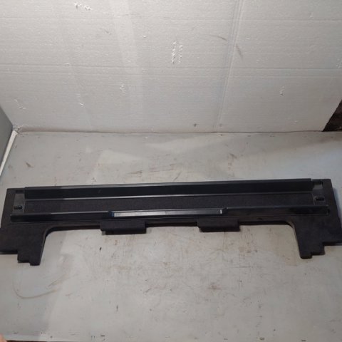Полку салону, задня 5NN868077B VAG
