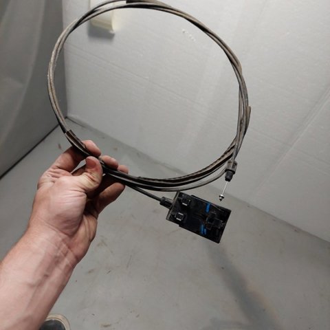 Трос замка капота 68103166AB CHRYSLER