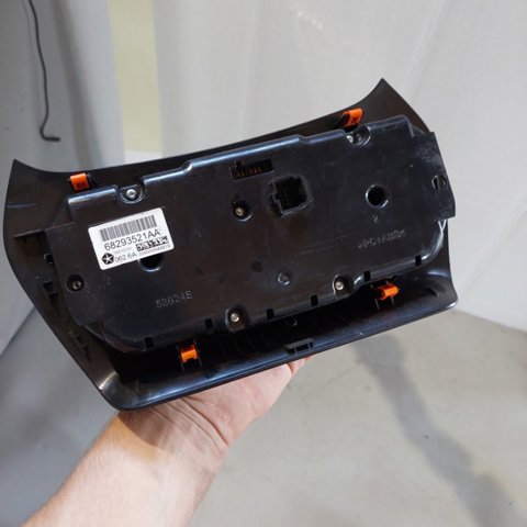 Блок управління кондиціонером 68293521AA CHRYSLER