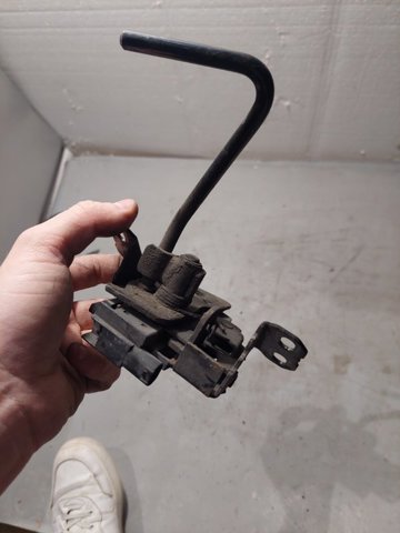 Замок капота A1688800160 MERCEDES