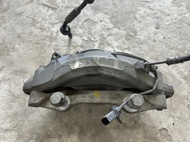 Супорт тормзной 4M0615105EB VAG