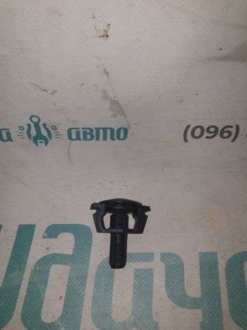 Подушка радіатора охолодження, верхня 0009912195 MERCEDES