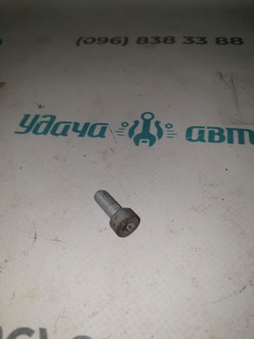 Цапфа поворотного кулака 07129904588 BMW