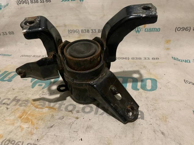 Права подушка двигуна 1230537301 TOYOTA