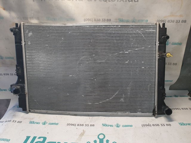 Радіатор 1640021330 TOYOTA