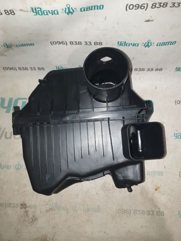 Корпус повітряного фільтра 17700F0270 TOYOTA