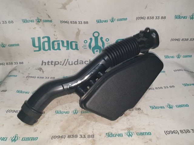 Повітроприймач 1775037010 TOYOTA