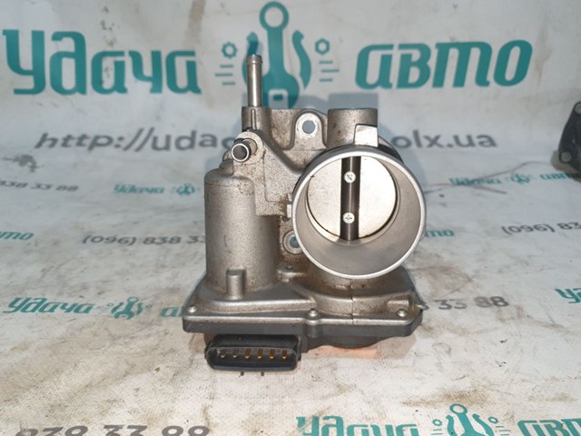 Блок дросельної заслінки 2203047040 TOYOTA