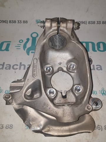 Цапфа поворотна права 31216852160 BMW