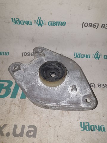 Кріплення переднього амортизатора 31306896309 BMW
