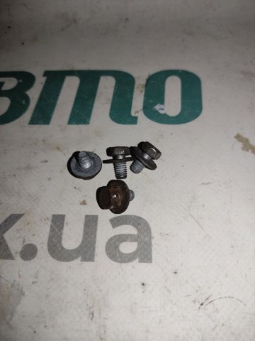 Кулак поворотний передній правий 34116868785 BMW