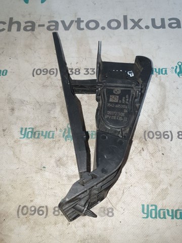 Підаль газу 35406889819 BMW