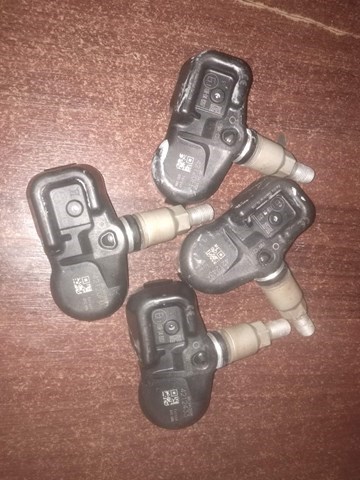 Датчик тиску в шинах 4260760010 TOYOTA