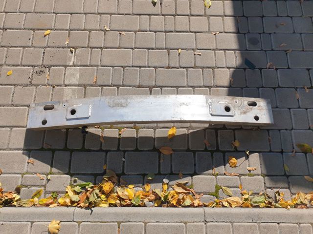 Швелер переднього бампера Лексус RX 450H/350L/200T