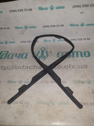 Гумка під капот 5339547030 TOYOTA
