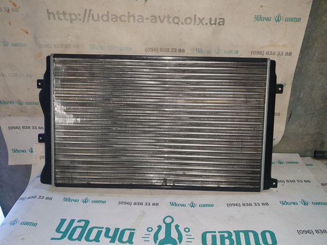 Радіатор двигуна 5K0121253H VAG